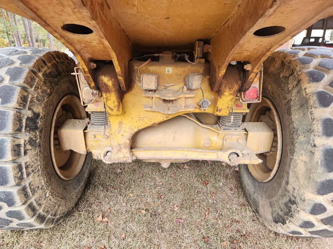 2012 CATERPILLAR 725 - Image 6